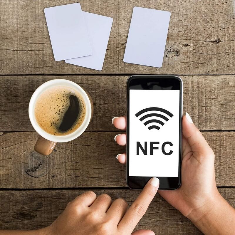 nfc карта работи с телефон андроид и ios