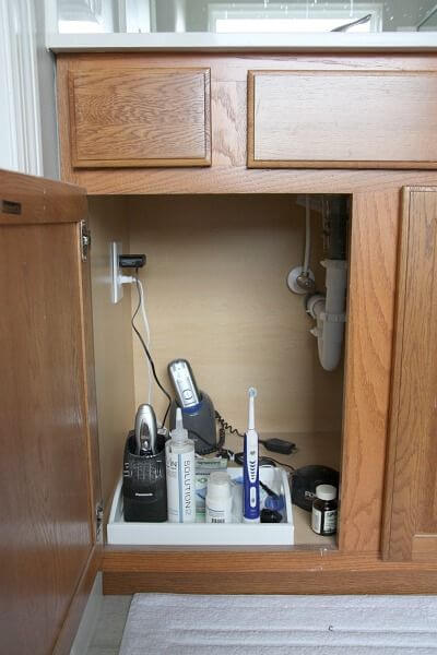 шкаф под мивка с контакт